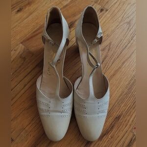Vintage 60’s Leather Ferragamo strappy heels